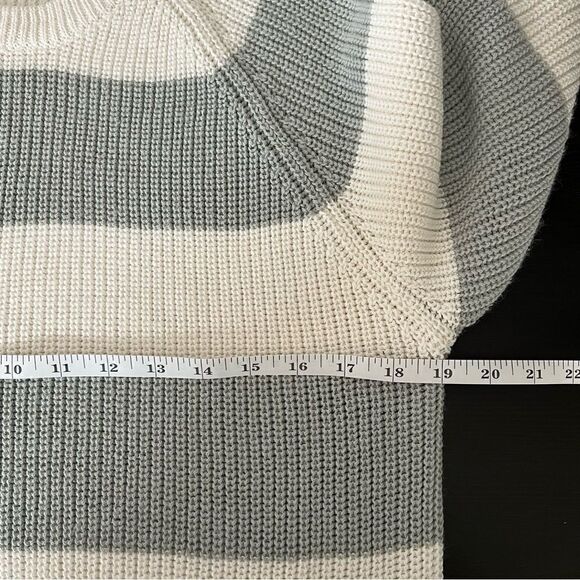 ESprit Sport Sweater Womens Small Gray White Striped Knit Long Sleeve Round Neck - Picture 10 of 11